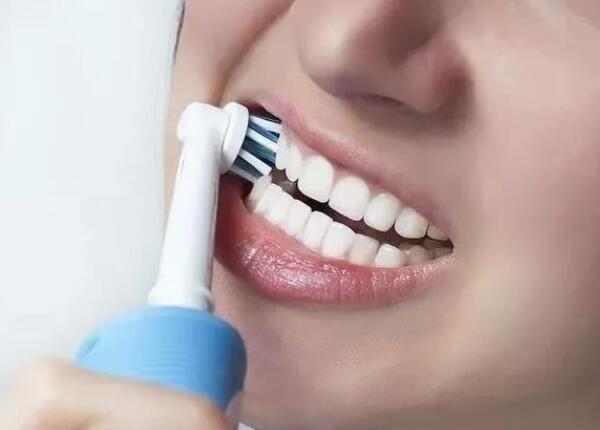 電動牙刷使用 電動牙刷好用嗎