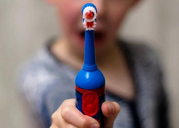 兒童電動(dòng)牙刷使用注意事項(xiàng) 兒童電動(dòng)牙刷使用頻率