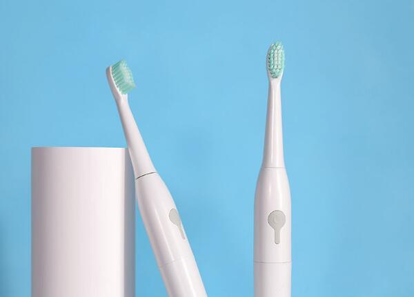 自動牙刷好還是沖牙器好？一篇教你選出適合的刷牙工具