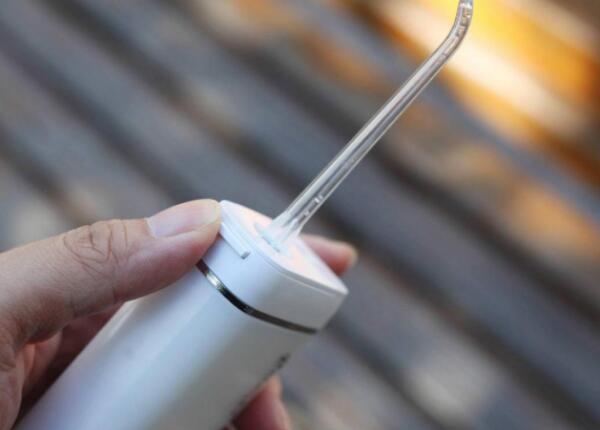 自動(dòng)牙刷好還是沖牙器好 自動(dòng)牙刷好還是沖牙器好