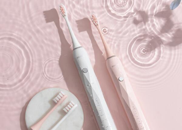 牙刷沖牙器電動牙刷怎么選擇？一篇教你選擇口腔清潔工具