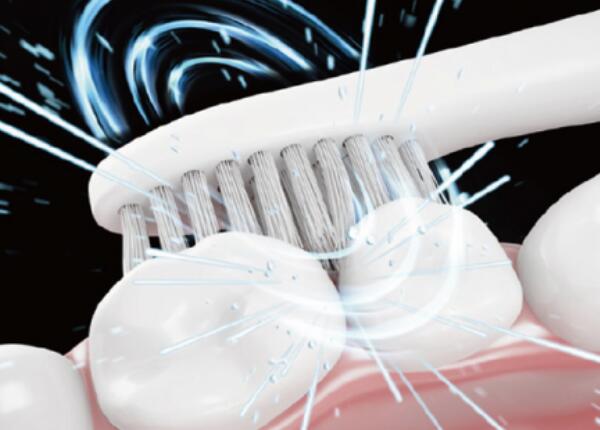 使用電動牙刷正確操作 使用電動牙刷正確操作