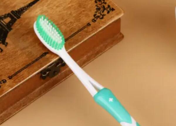 解密牙刷衛生的正確方式 解密牙刷衛生的正確方式
